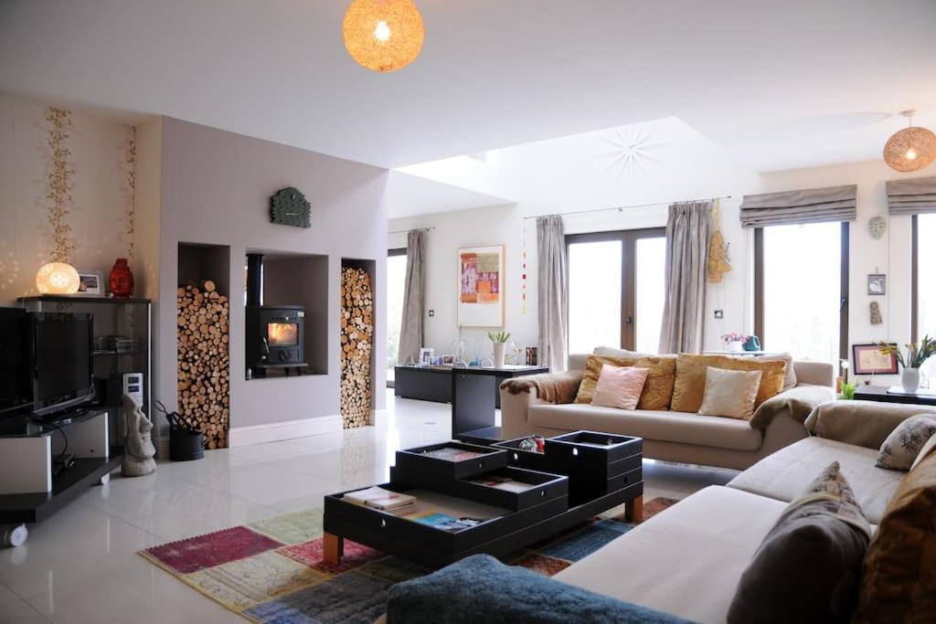 Modern 4 Bedroom House Ring Of Kerry -Killarney Extérieur photo